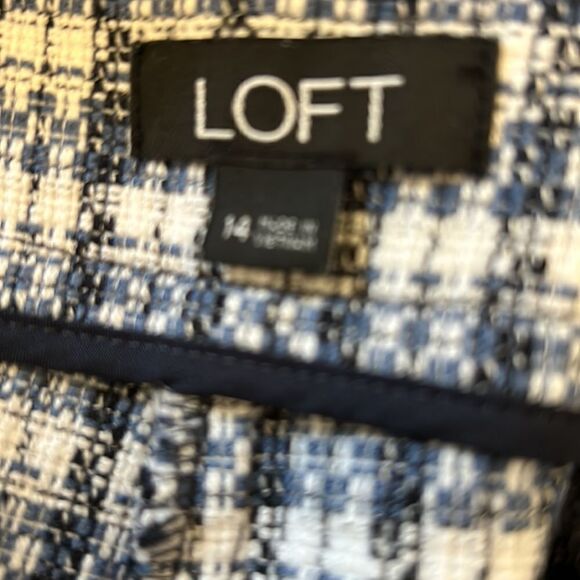 Loft plaid blue white twill shorts Size 14 EUC - Picture 6 of 7